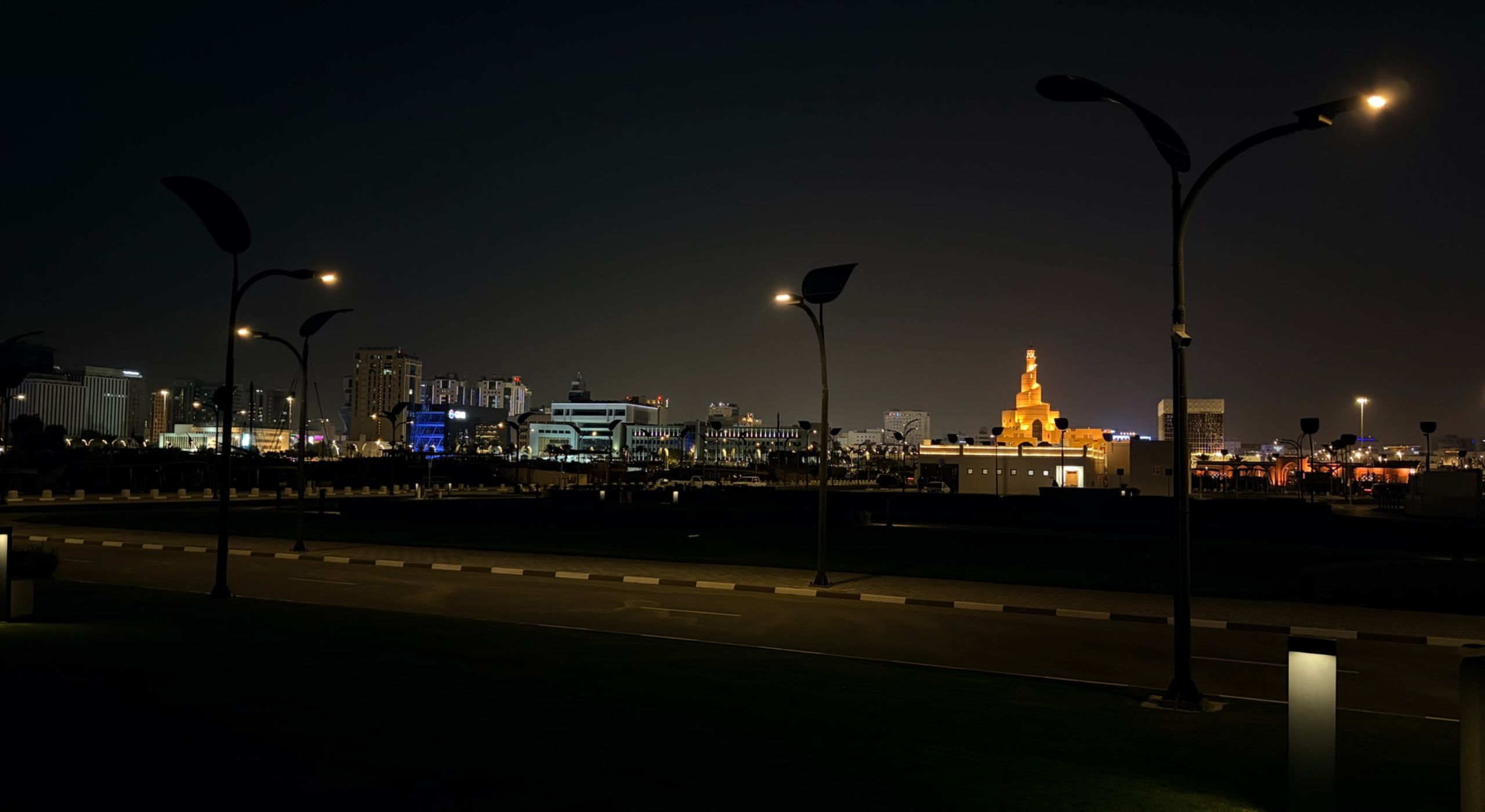 Pitch stage speaker in front of a blue screen