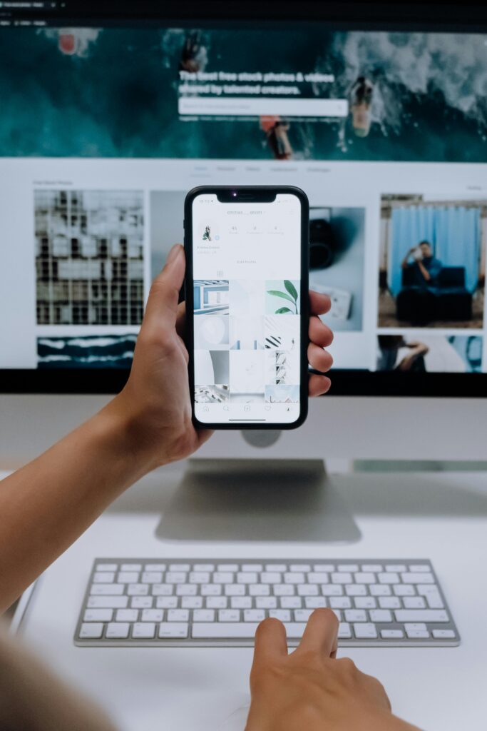 Web Based Applications | Excellent Guide for Beginners 2024 3 pexels cottonbro 5082576
