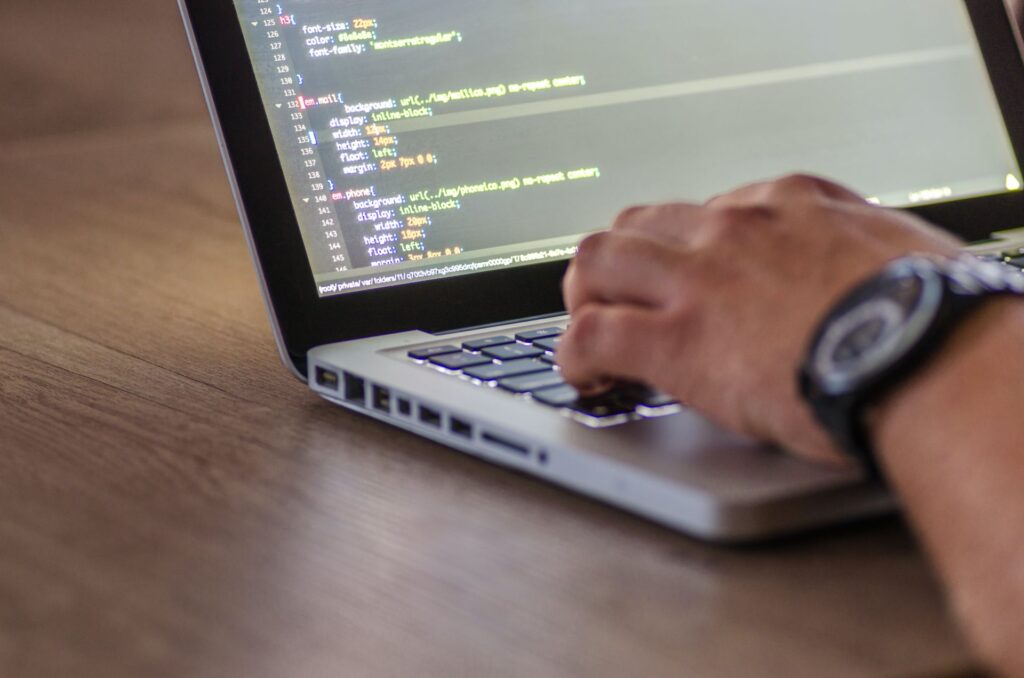 What Are the Main Types of Web Application Architecture? 4 pexels photo 574071